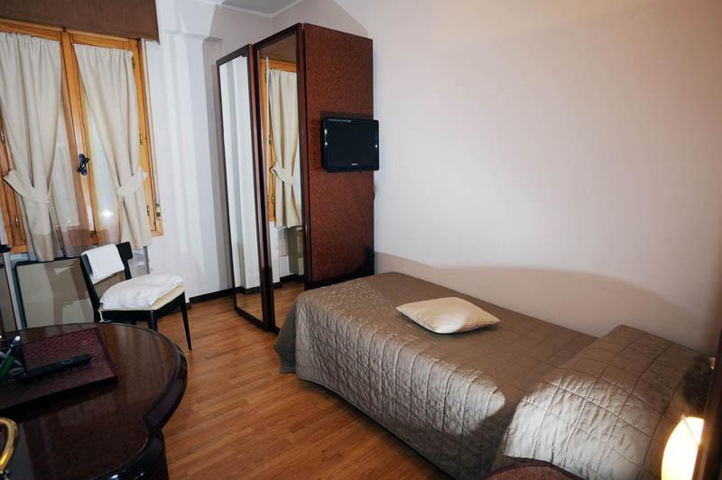 Drake Hotel Маранело Стая снимка