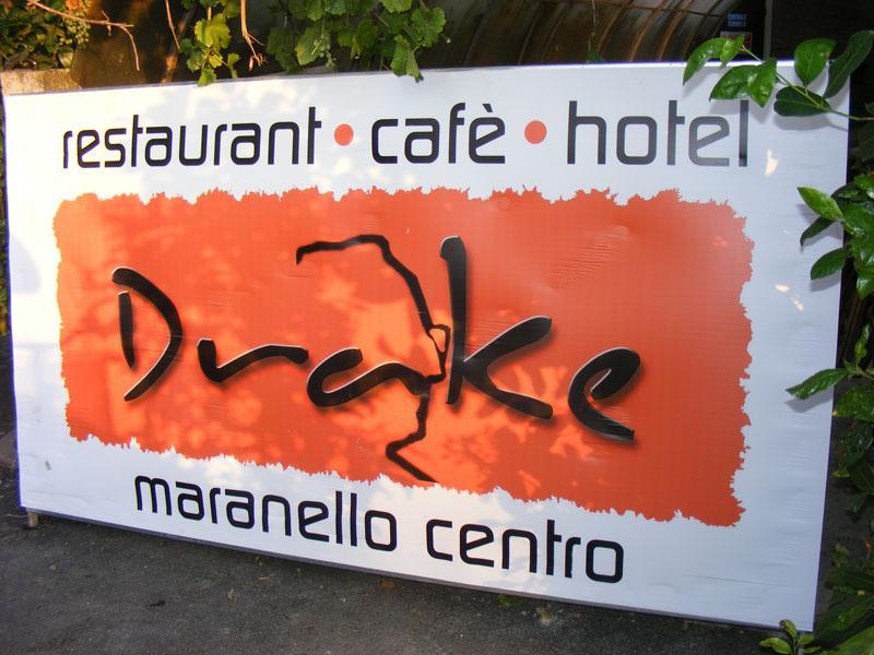 Drake Hotel Маранело Екстериор снимка