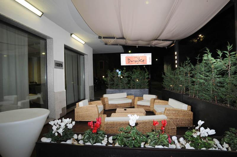 Drake Hotel Маранело Екстериор снимка
