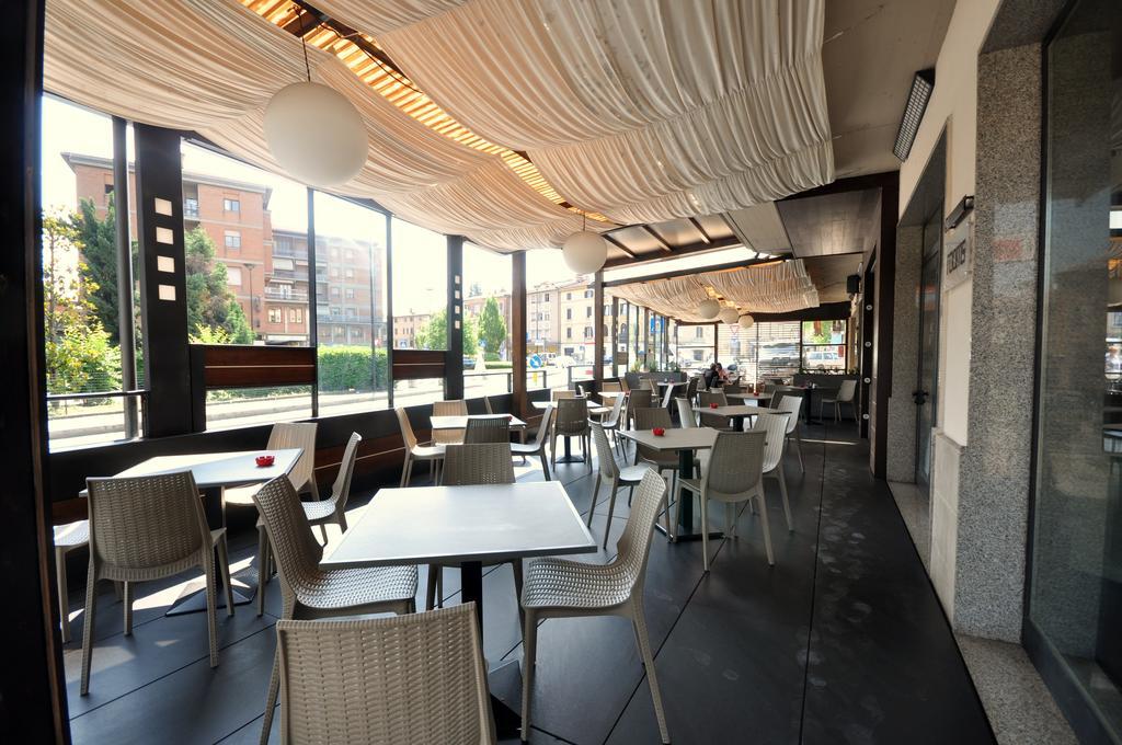Drake Hotel Маранело Екстериор снимка